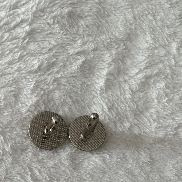 Sophisticated Black and Silver Cufflinks - Picture 2 of 3
